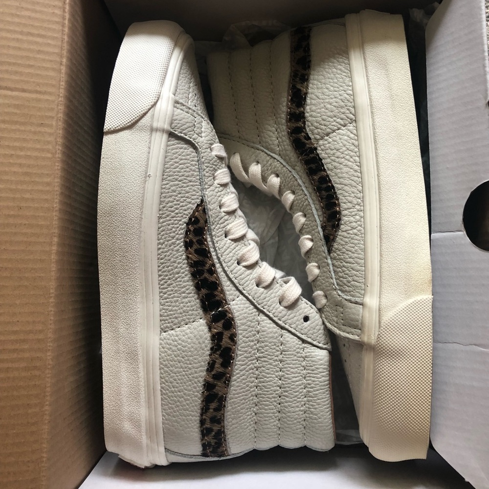 Brand New With Box Vans Vault Sk8 Hi Leopard